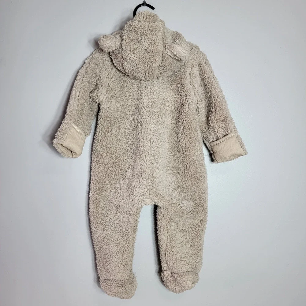 H&M great pre